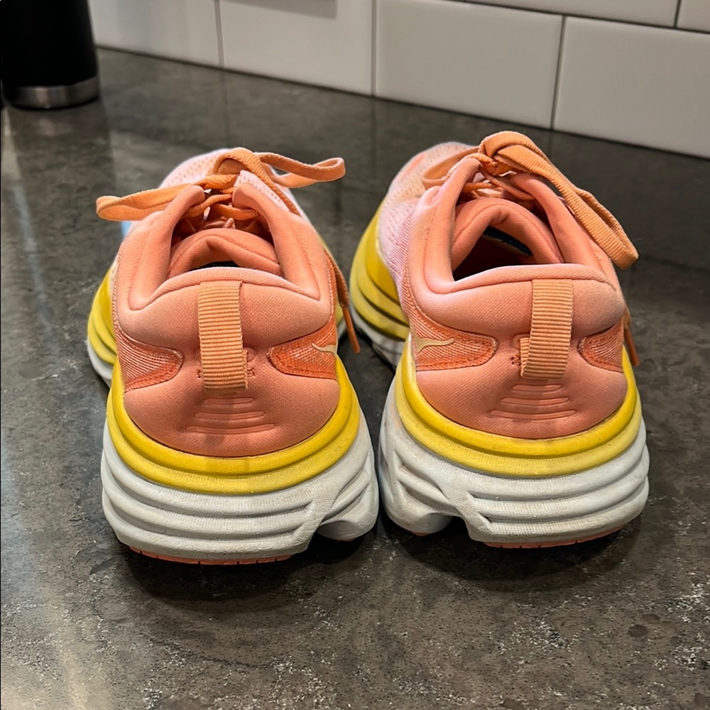 HOKA Bondi 8 Women’s Running Shoes, Size 7.5B - Picture 3 of 8
